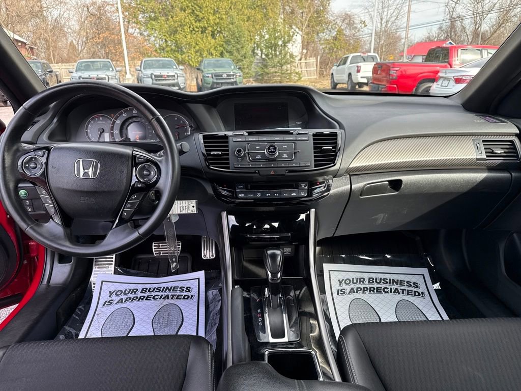 Used 2016 Honda Accord Sport image 11