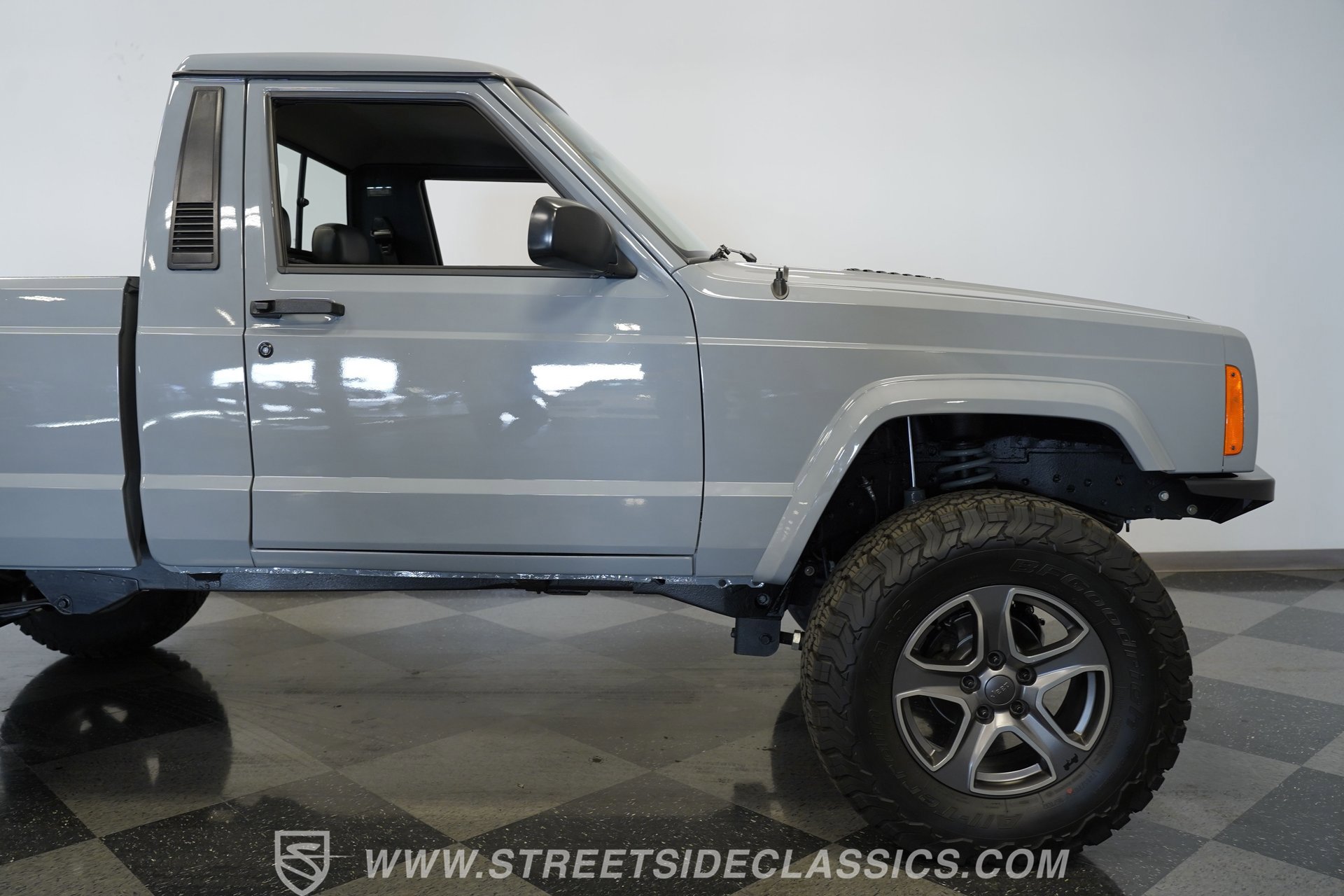 Used 1990 Jeep Comanche Pioneer image 33