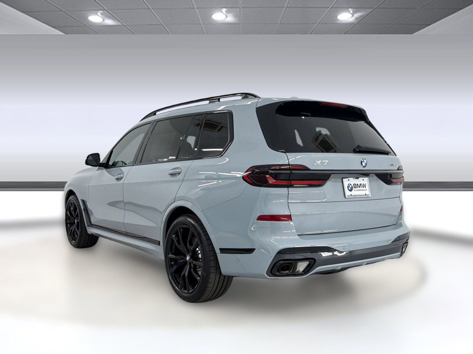 New 2026 BMW X7 xDrive40i w/ M Sport Package AWD/4WD image 3