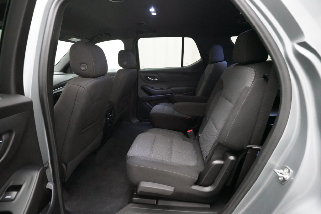 Used 2023 Chevrolet Traverse LT w/ LPO, Floor Liner Package AWD/4WD image 16