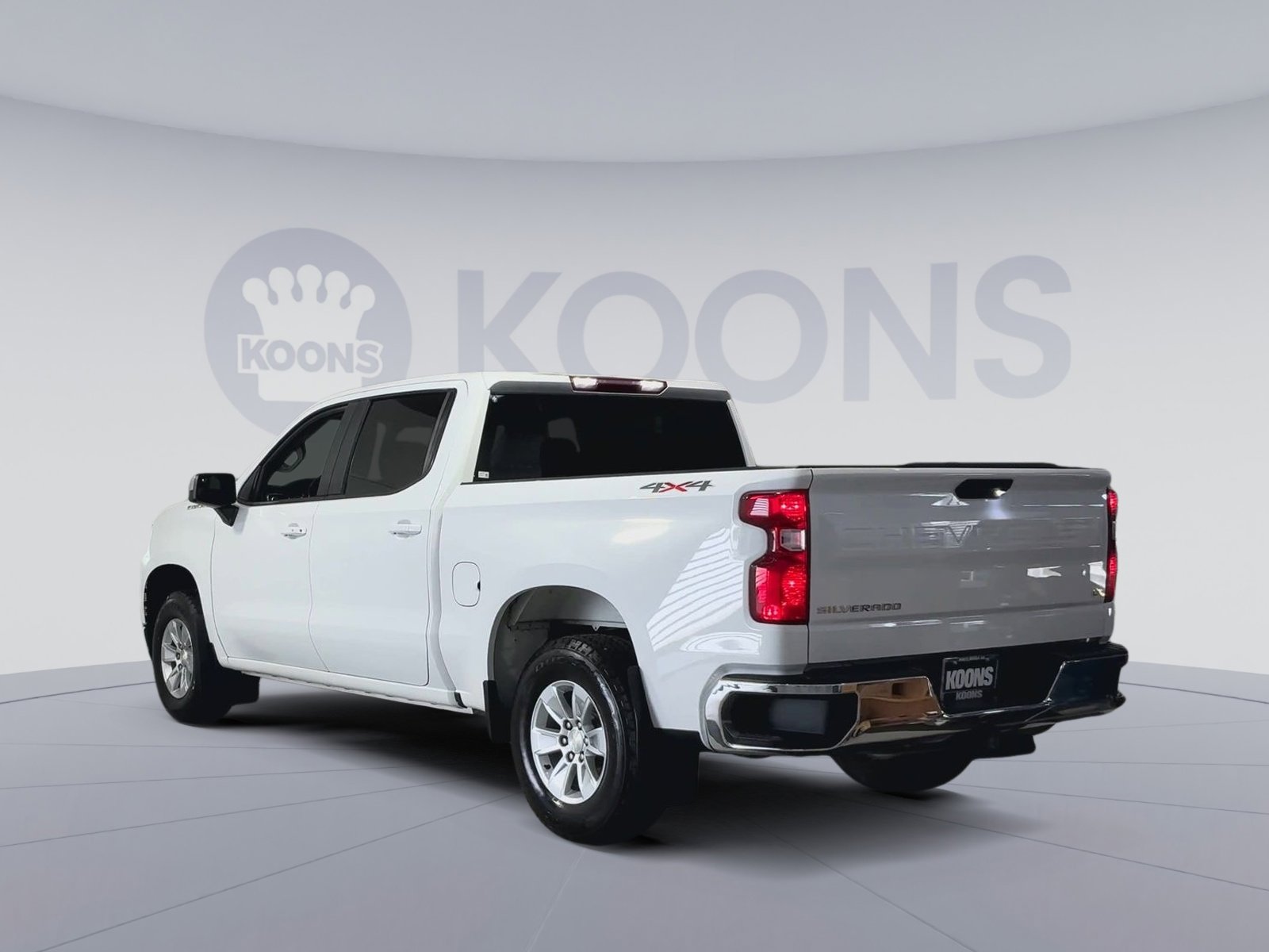Used 2022 Chevrolet Silverado 1500 LT w/ Work Truck Package image 8