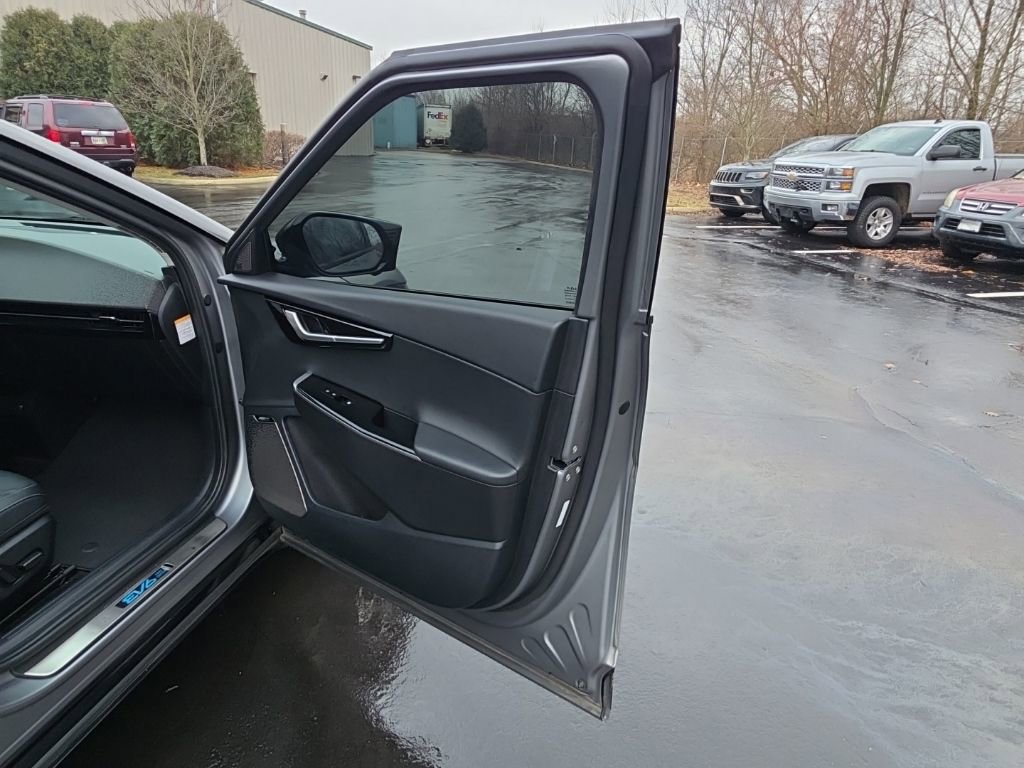 Used 2022 Kia EV6 GT-Line w/ First Edition Package image 46