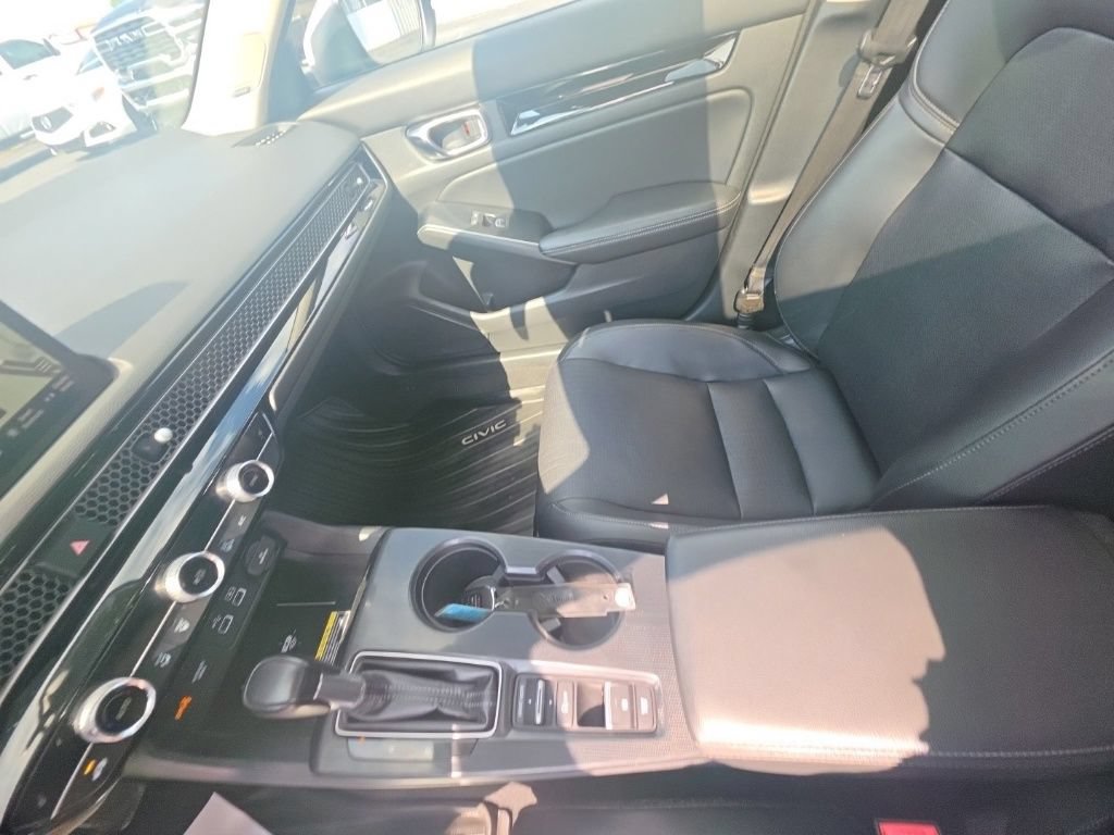 Used 2022 Honda Civic Touring image 23