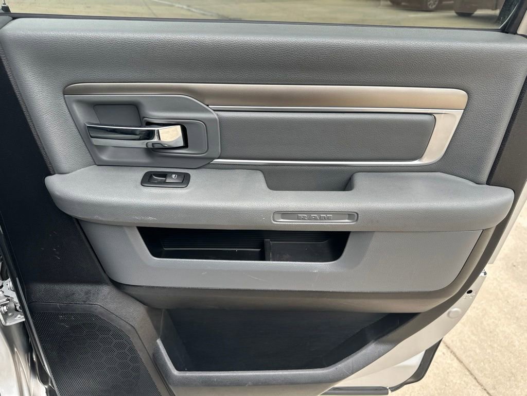 Used 2016 RAM 1500 Big Horn RWD image 26