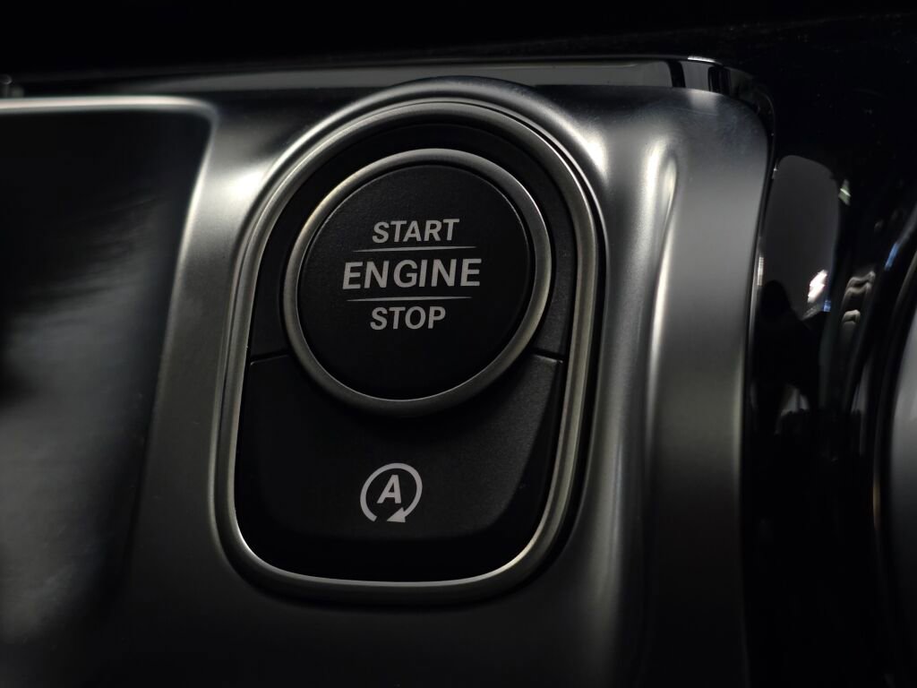 New 2026 Mercedes-Benz GLB 250 4MATIC image 29