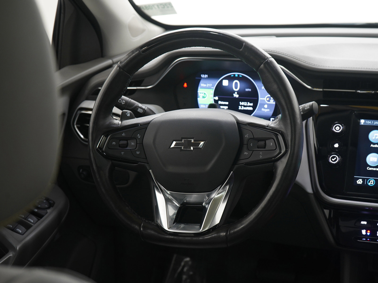 Used 2022 Chevrolet Bolt EUV Premier w/ Launch Edition image 14