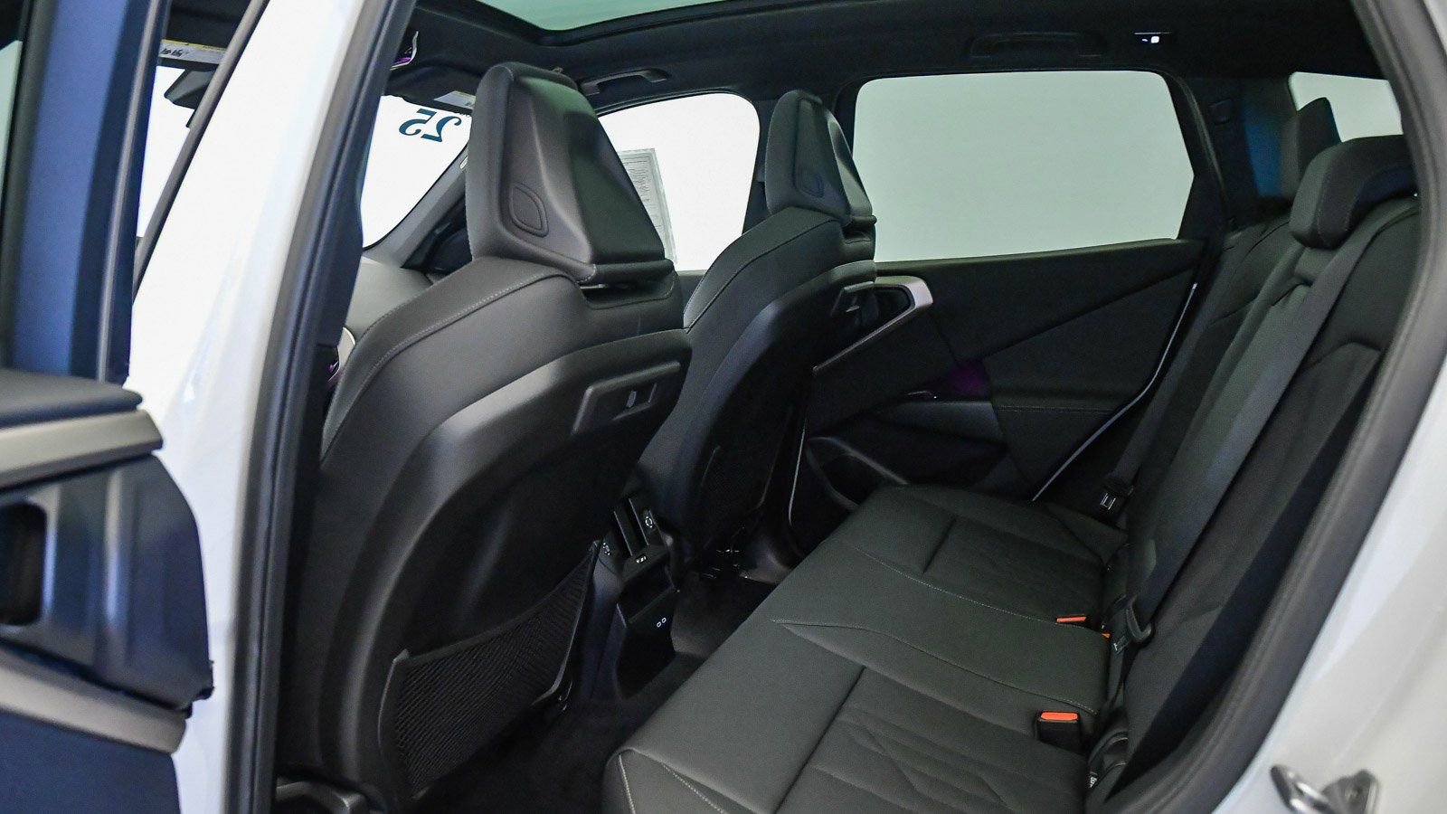 Used 2025 BMW X3 xDrive30i w/ Convenience Package image 20