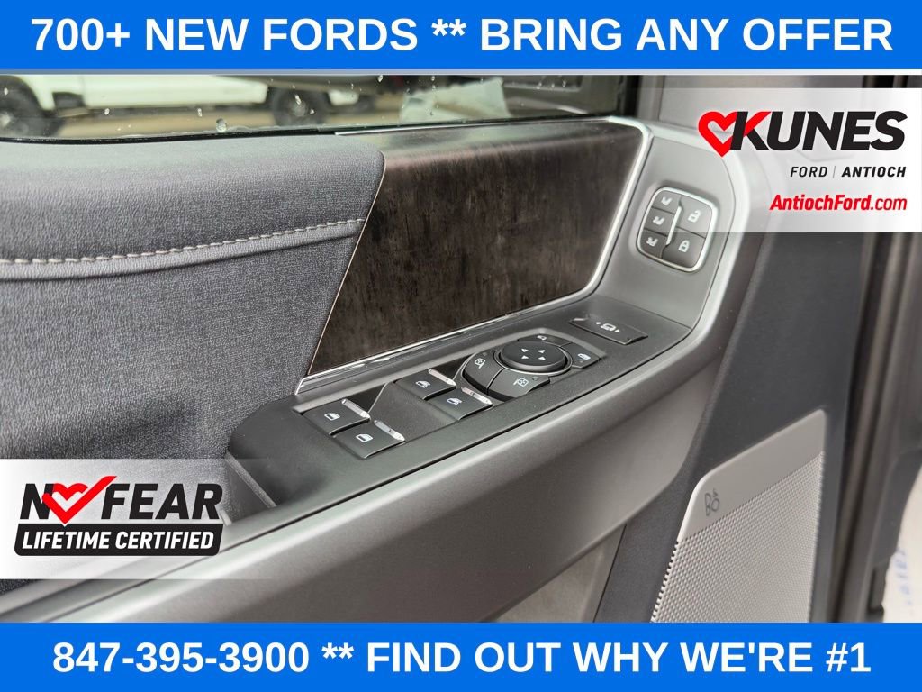 New 2026 Ford F250 Lariat w/ Black Appearance Package image 38