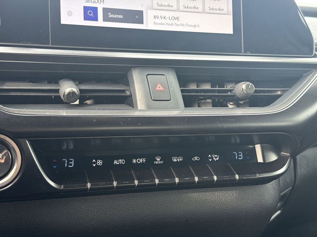 Used 2023 Lexus UX 250h AWD w/ Premium Package image 18