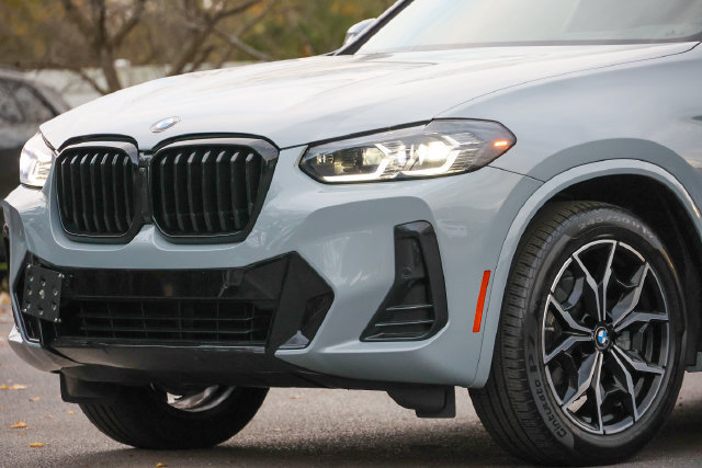 Used 2023 BMW X3 xDrive30i w/ M Sport Package AWD/4WD image 17