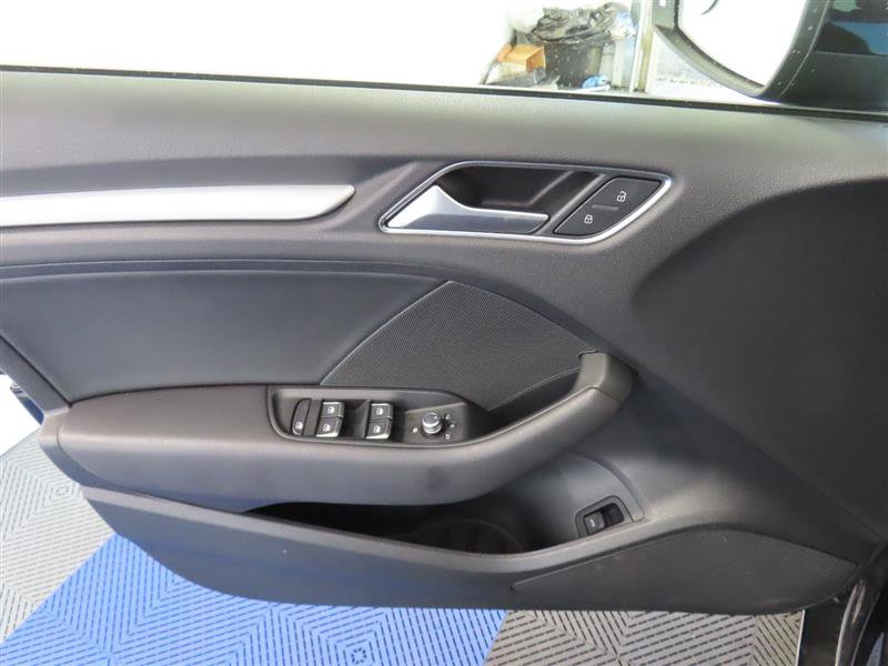 Used 2018 Audi A3 2.0T Premium image 15