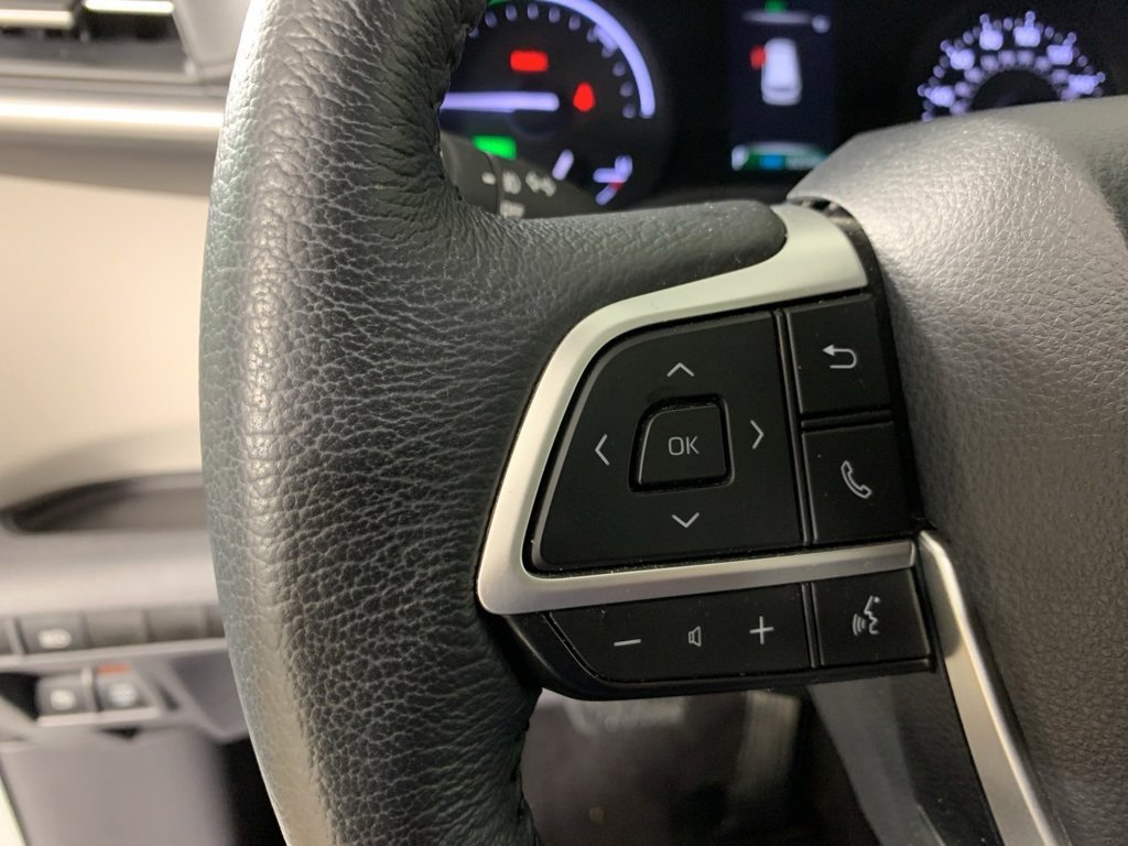 Used 2021 Toyota Sienna XLE image 22