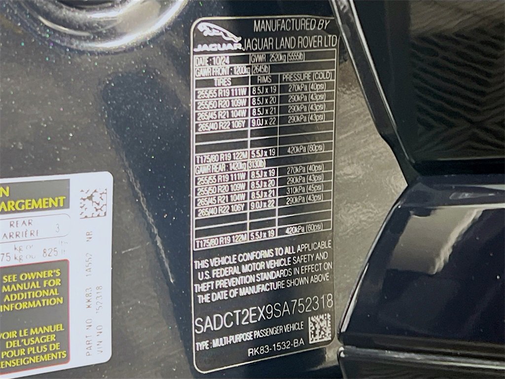 Used 2025 Jaguar F-PACE R-Dynamic S image 34