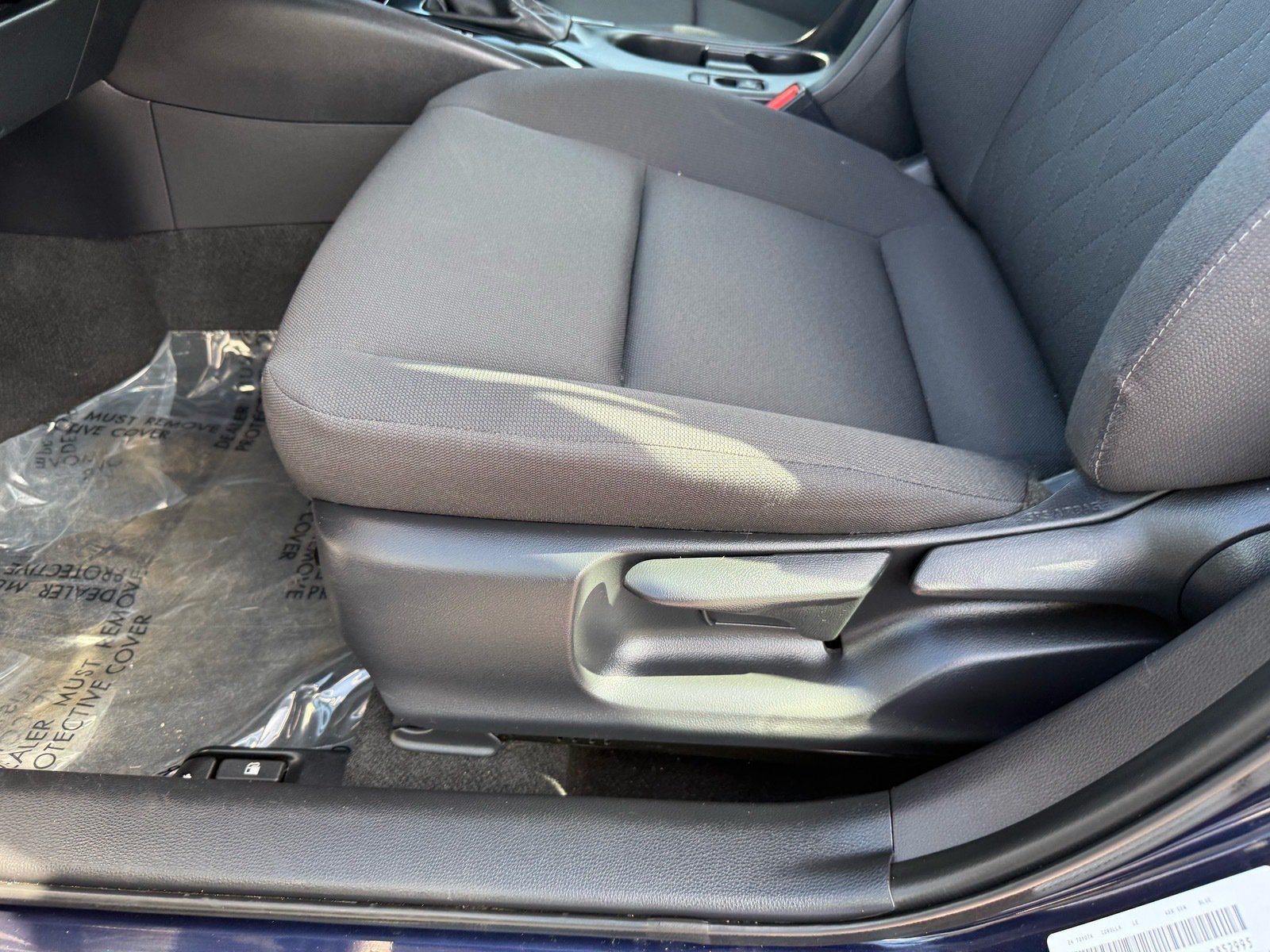 Used 2024 Toyota Corolla LE FWD image 14