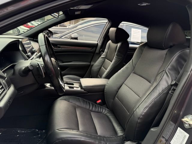 Used 2018 Honda Accord Sport image 11