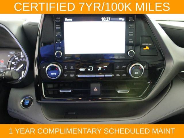 Used 2022 Toyota Highlander XLE FWD image 22