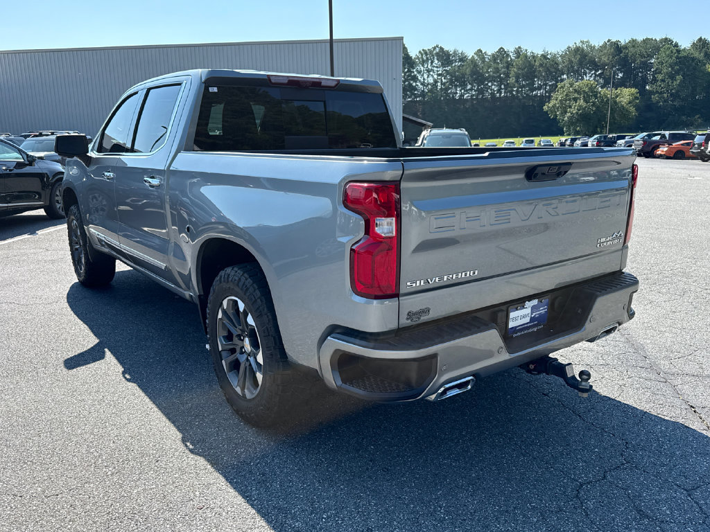 Used 2024 Chevrolet Silverado 1500 High Country w/ Technology Package AWD/4WD image 5