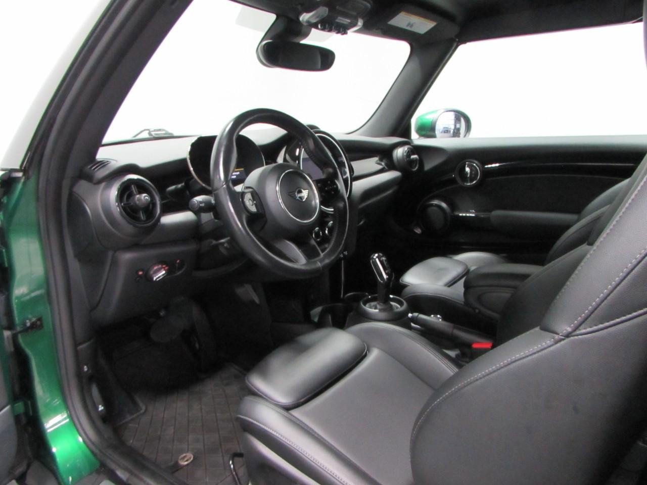 Used 2022 MINI Cooper S w/ Premium Package image 21