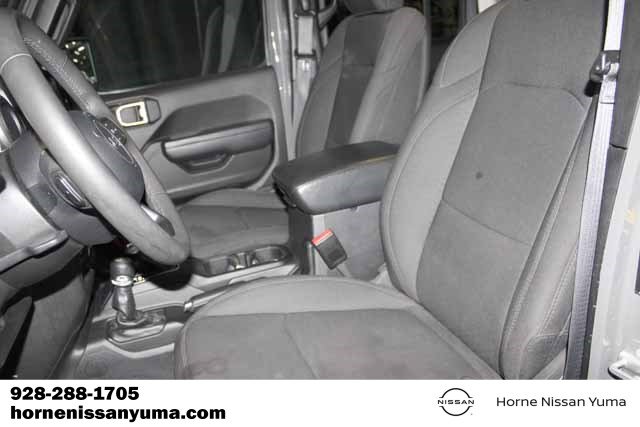 Used 2023 Jeep Wrangler Unlimited image 4