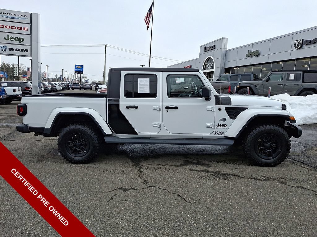 Used 2022 Jeep Gladiator Sport AWD/4WD image 12