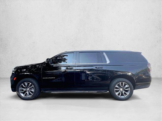 Used 2022 Chevrolet Suburban LT w/ Luxury Package AWD/4WD image 6