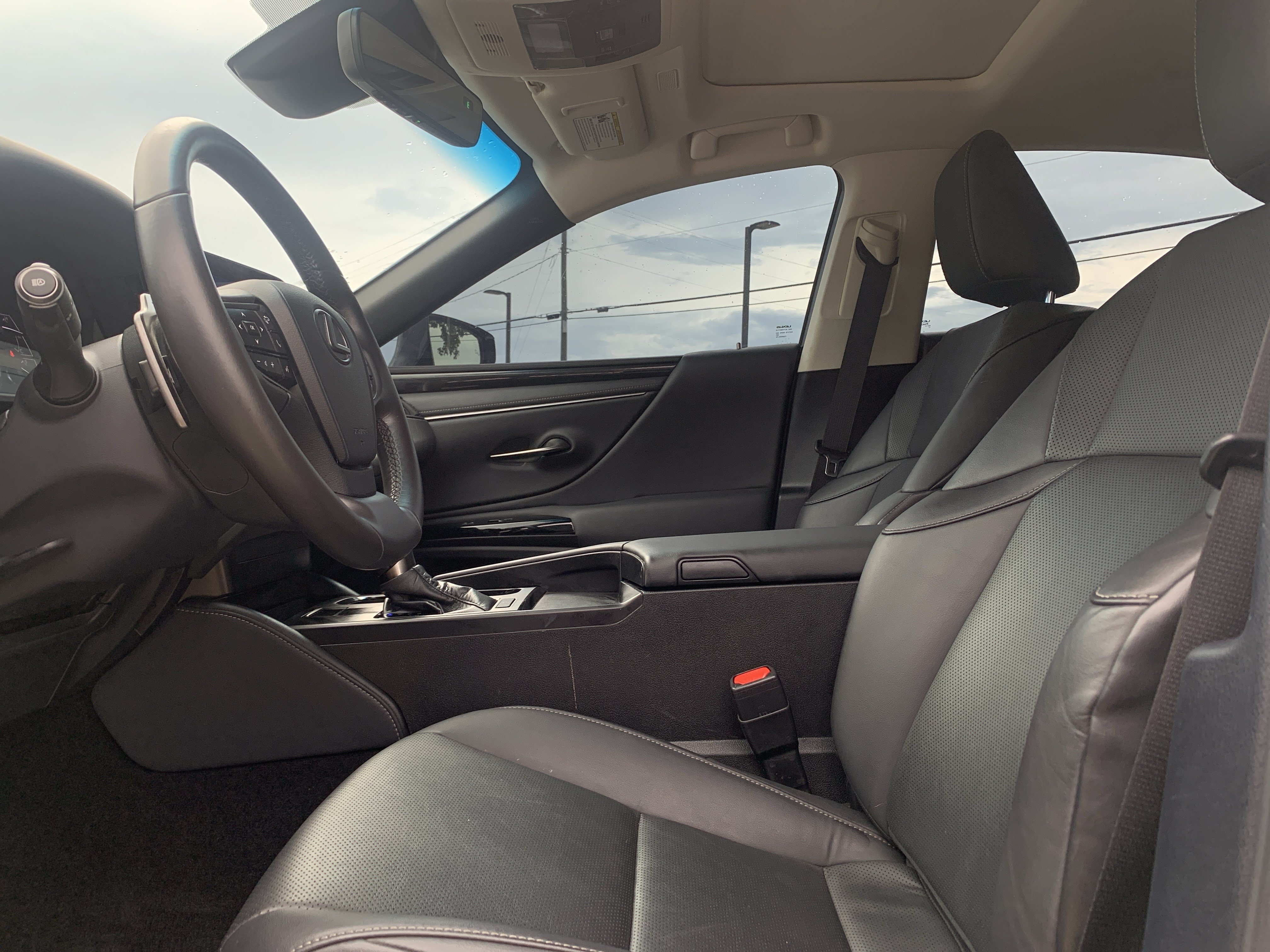 Used 2024 Lexus ES 350 w/ Accessory Package (Z1) FWD image 16