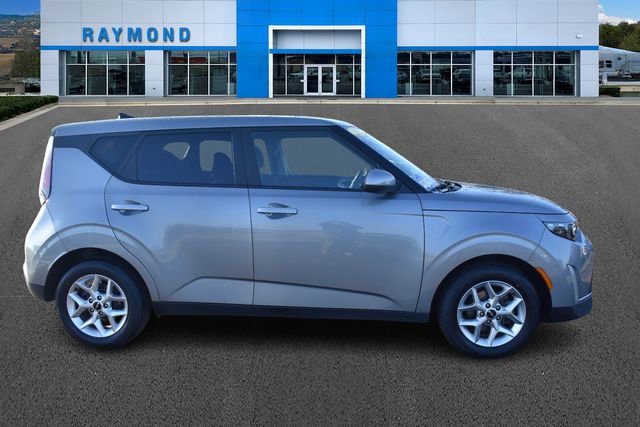 Used 2023 Kia Soul LX w/ Option Group 015 image 2