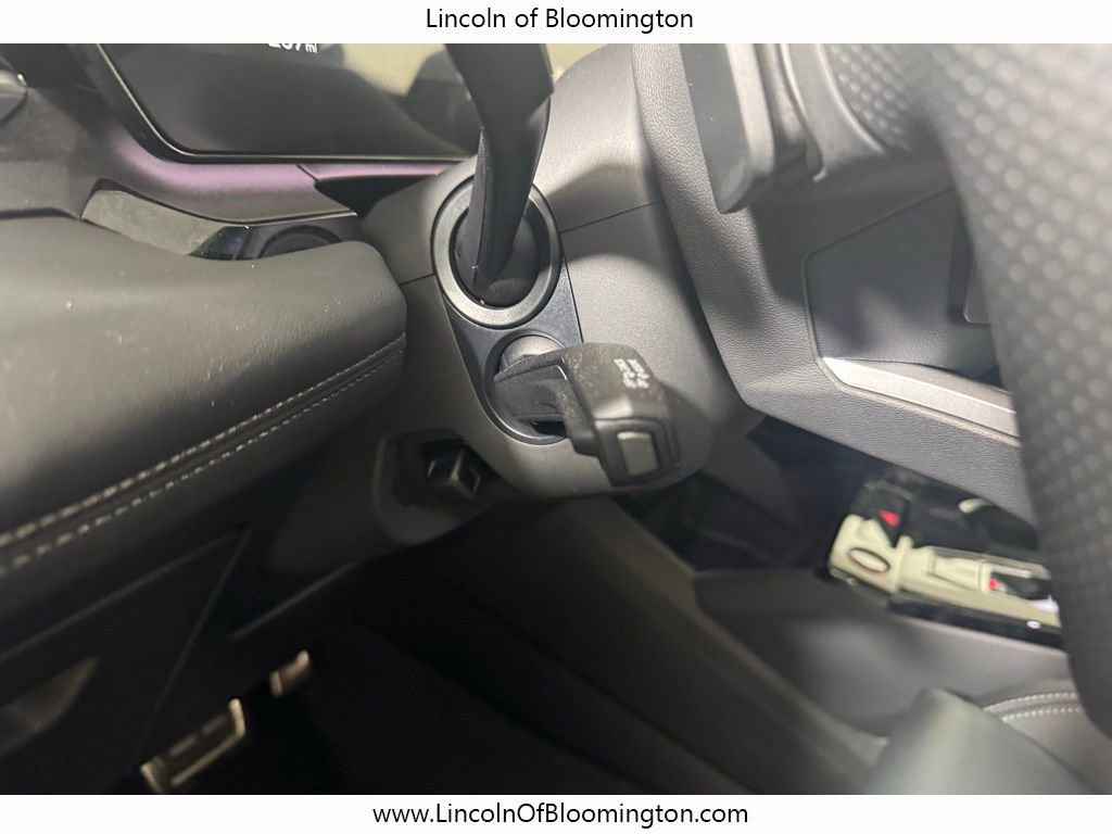 Used 2025 Audi SQ6 e-tron Prestige w/ 21" Black Optic Wheel Package image 33