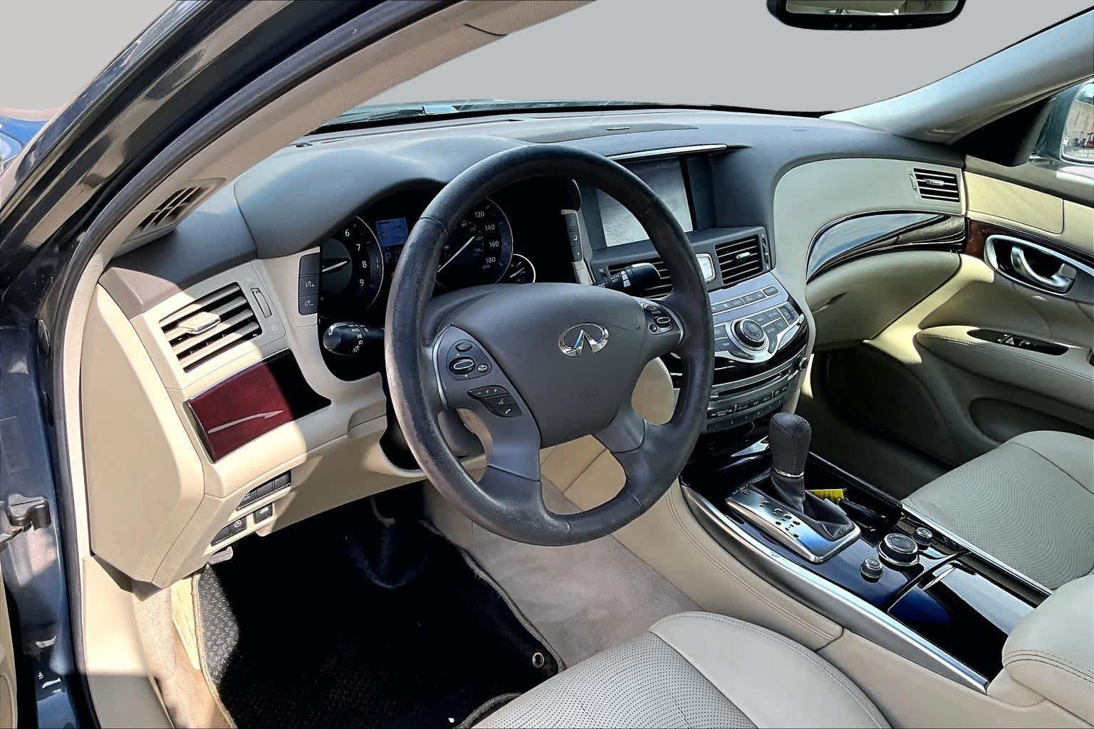 Used 2012 INFINITI M37 w/ Premium Pkg RWD image 21