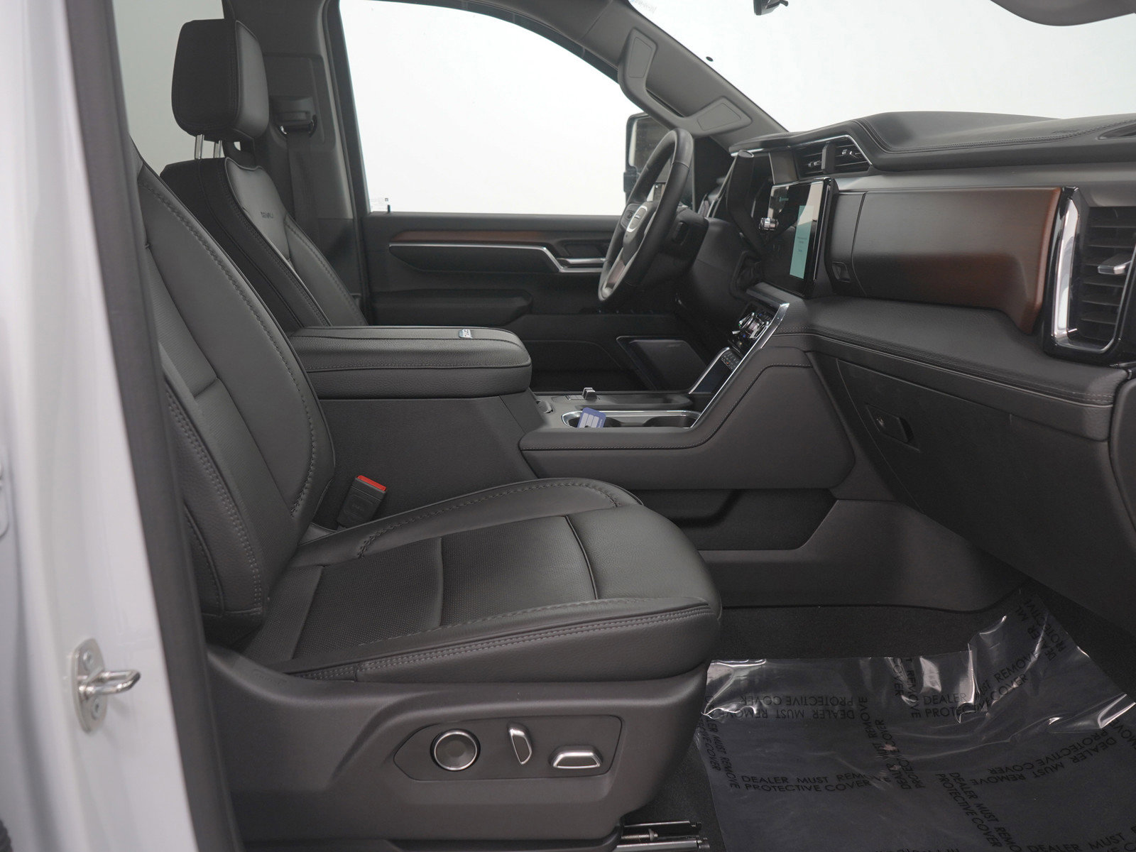 Used 2024 GMC Sierra 2500 Denali w/ Technology Package image 14