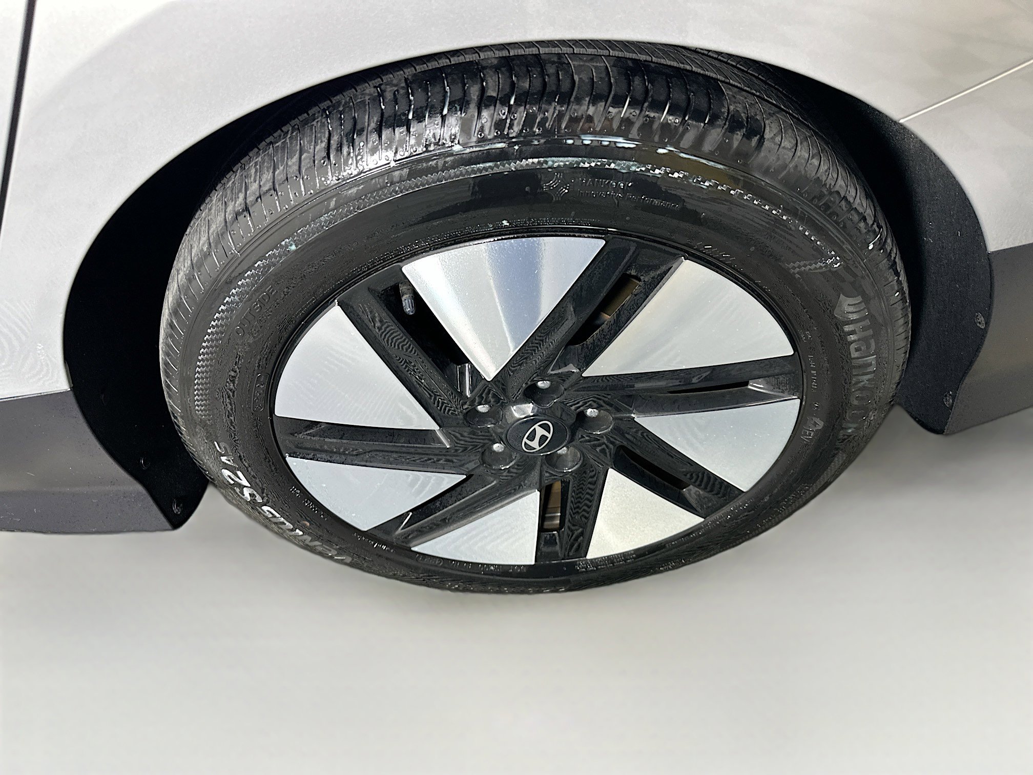 Used 2024 Hyundai Ioniq 6 SE image 11