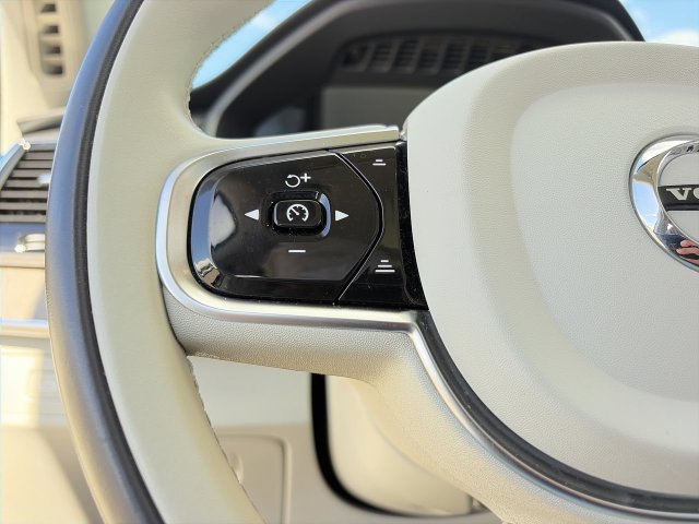 Used 2023 Volvo XC90 B6 Plus w/ Protection Package Premier AWD/4WD image 22