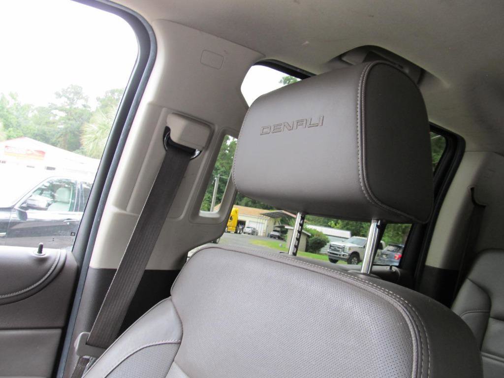 Used 2015 GMC Yukon XL Denali w/ Open Road Package image 83