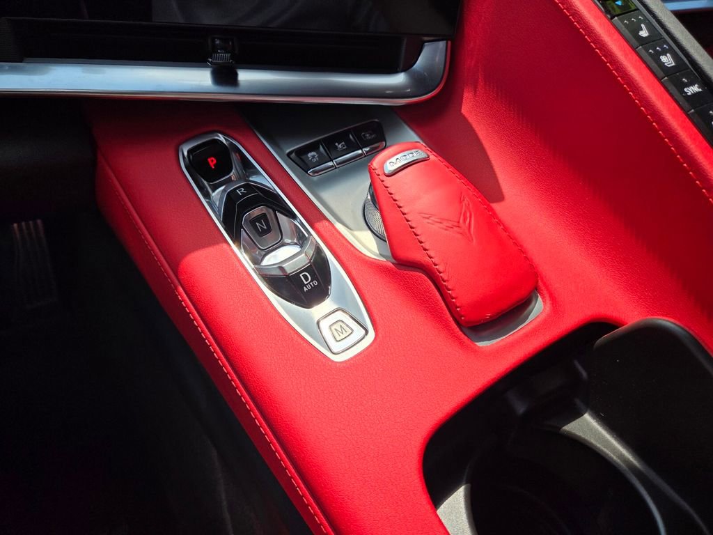 Used 2022 Chevrolet Corvette Stingray Preferred Cpe w/ Engine Appearance Package image 25