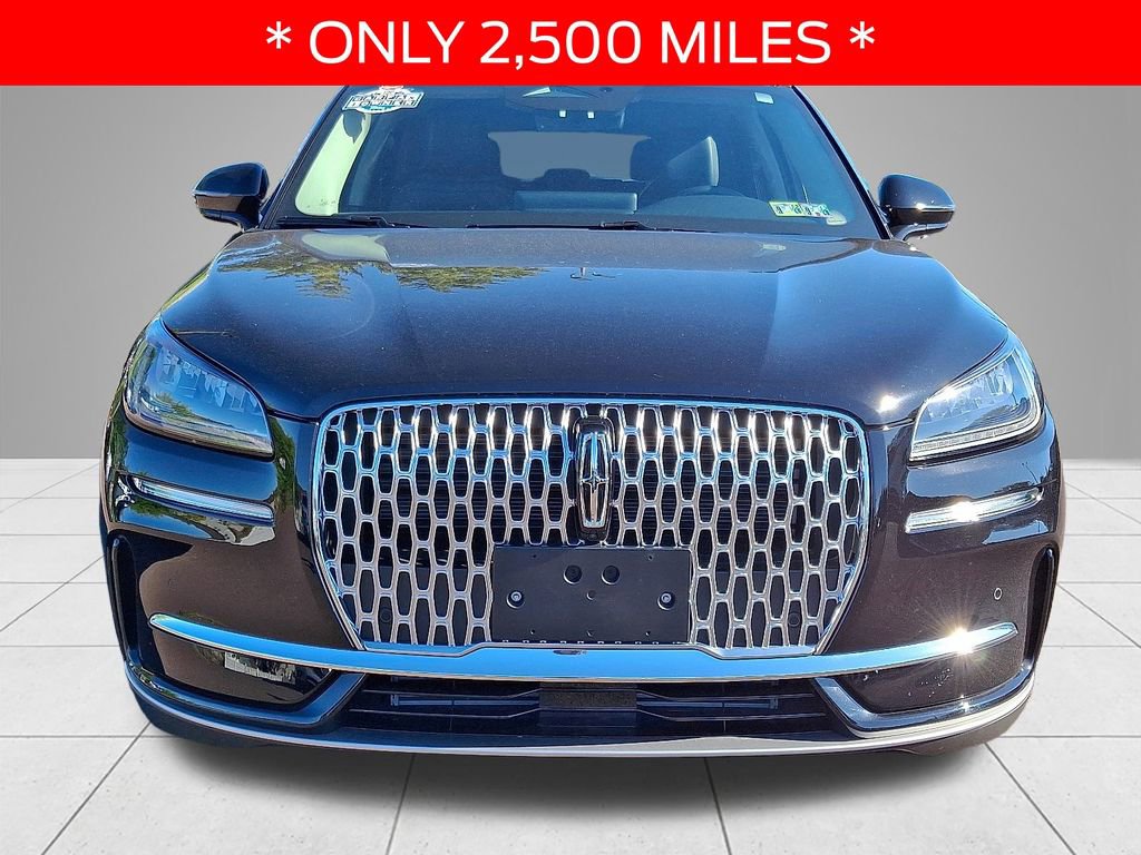 Used 2025 Lincoln Corsair AWD w/ Equipment Group 101A image 2