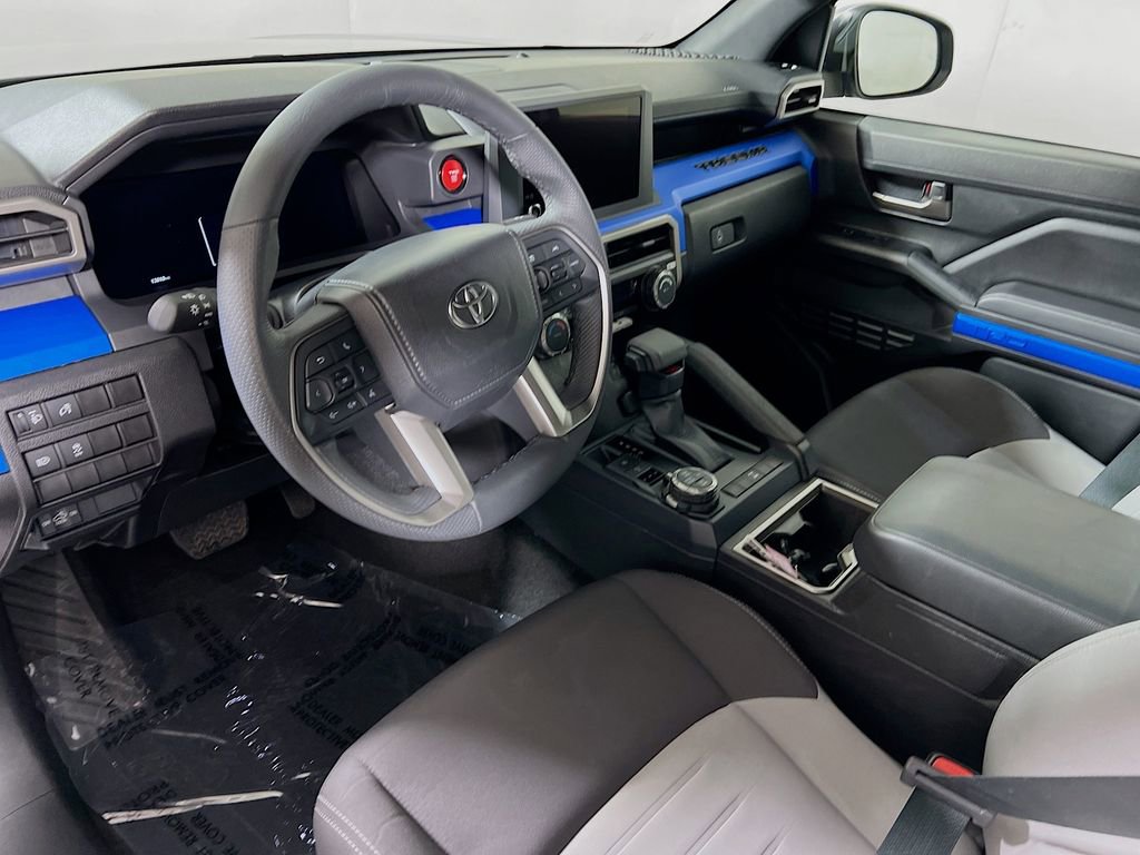 Certified 2025 Toyota Tacoma TRD Off-Road AWD/4WD image 10