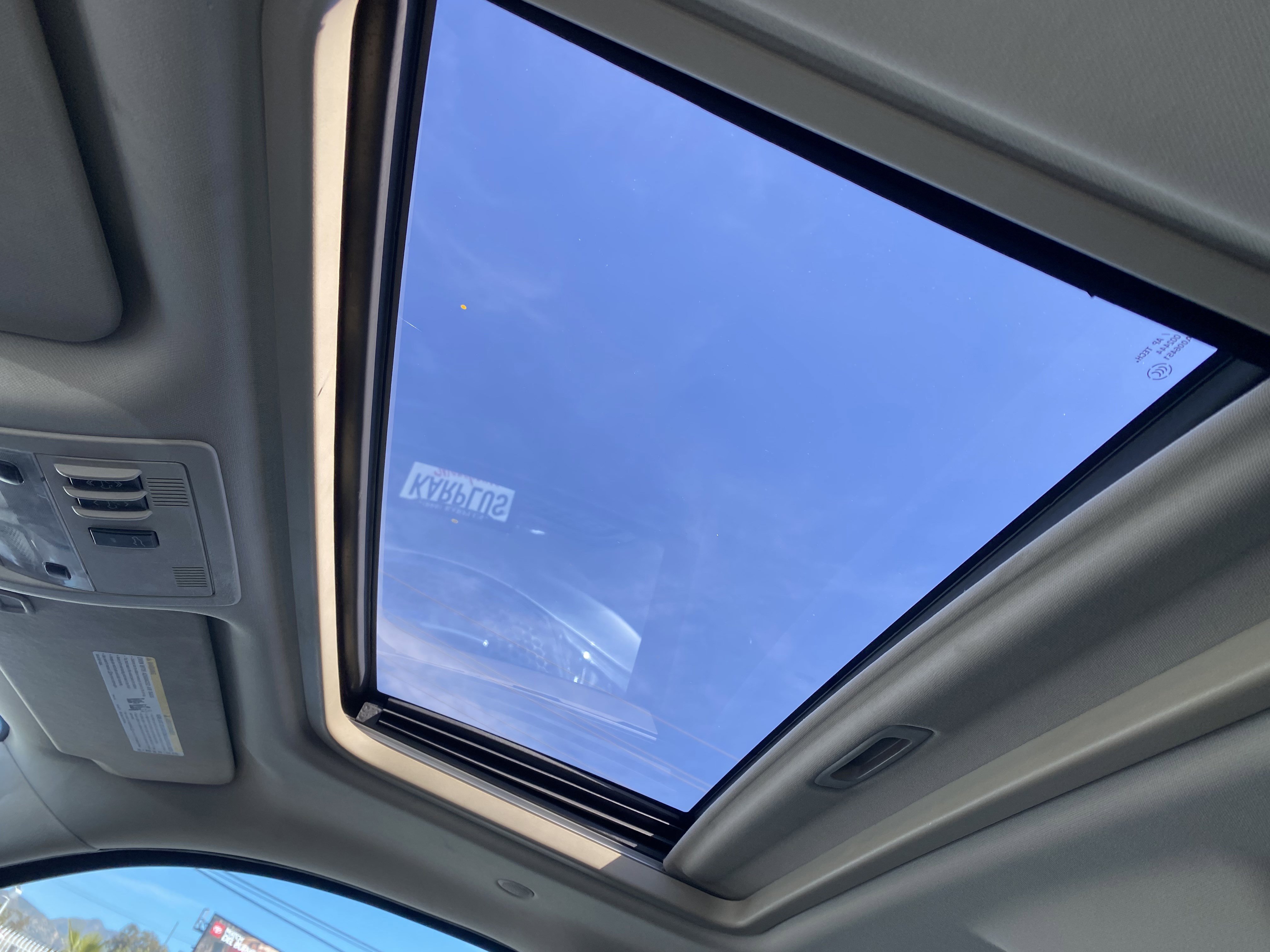 Used 2013 Cadillac Escalade ESV Luxury image 27