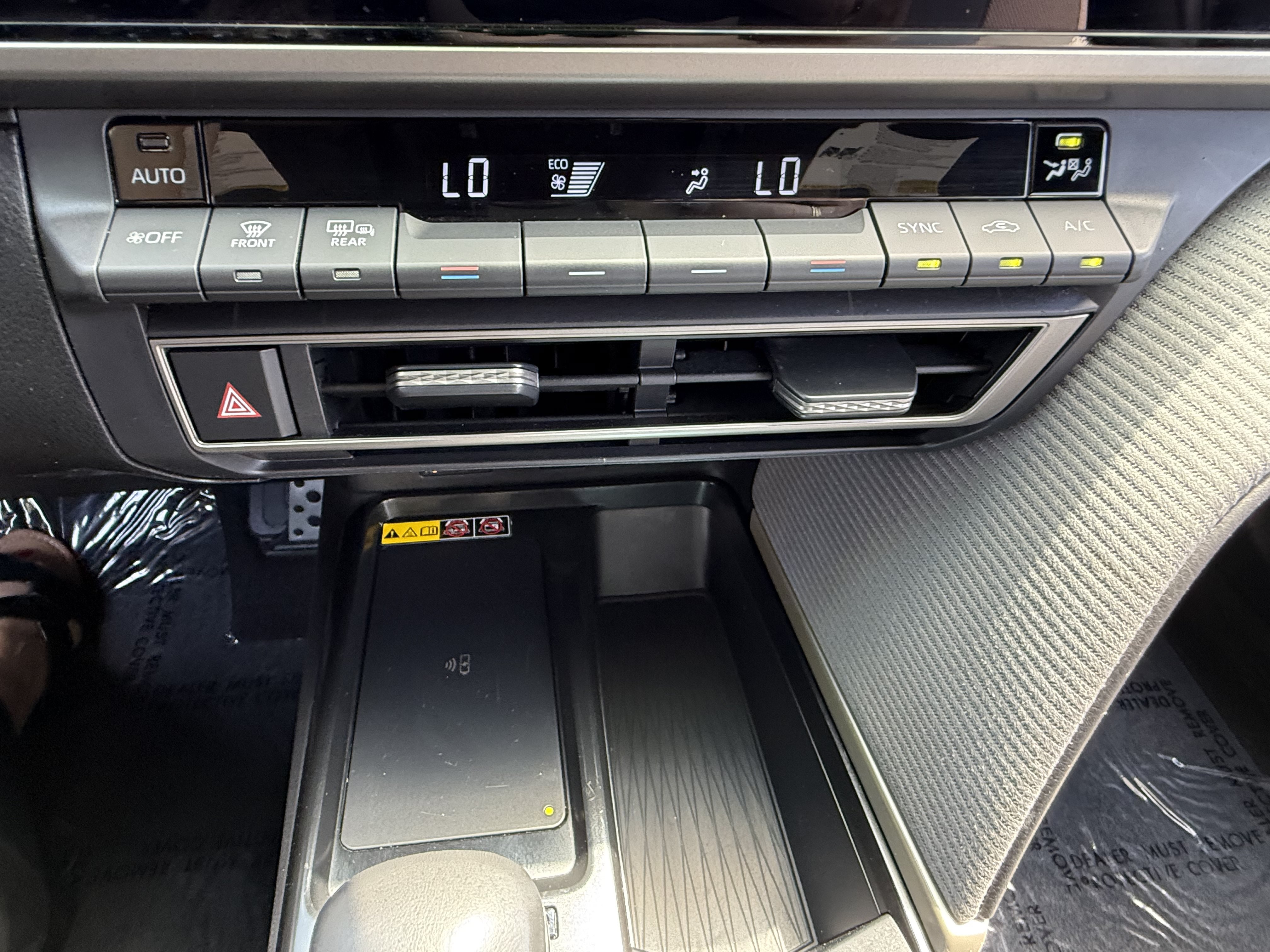 Used 2025 Toyota Camry SE w/ Multimedia Upgrade Package FWD image 27