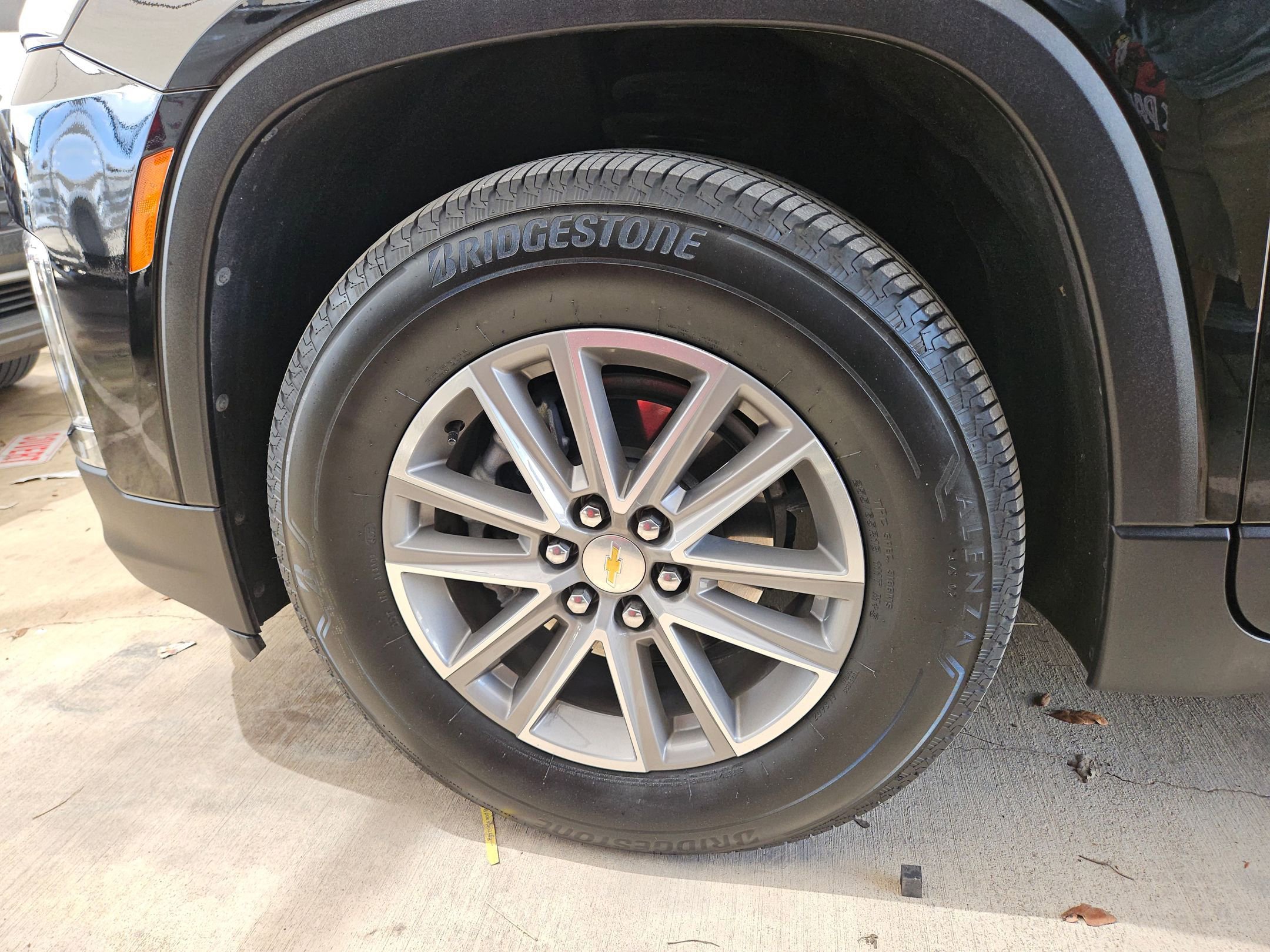 Used 2023 Chevrolet Traverse LT image 10