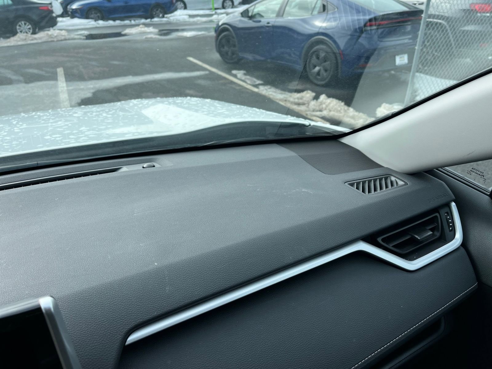 Used 2025 Toyota RAV4 XLE w/ Weather Package image 34