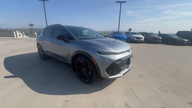 Used 2024 Chevrolet Equinox EV RS image 2