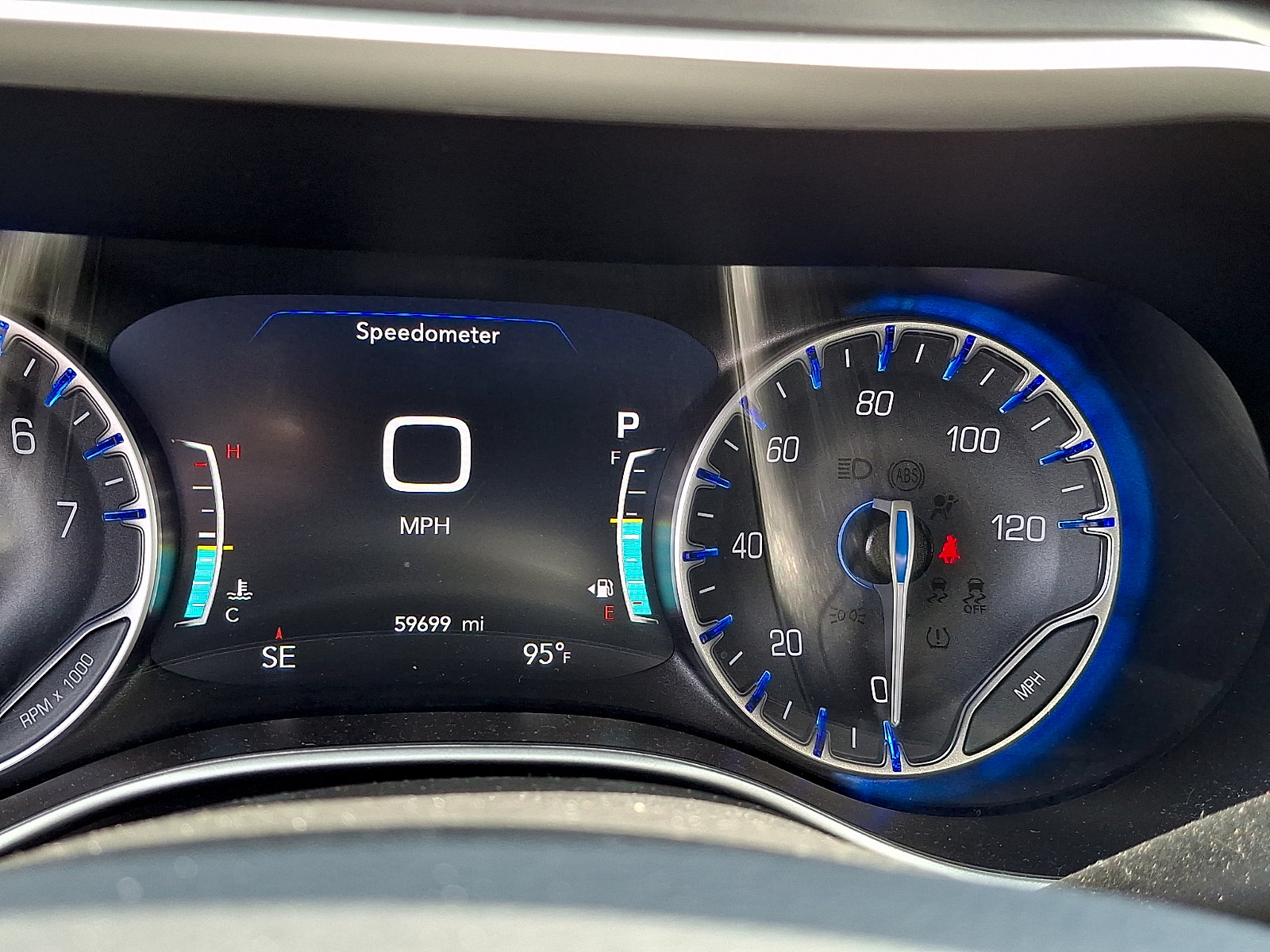 Used 2024 Chrysler Pacifica Touring-L FWD image 20