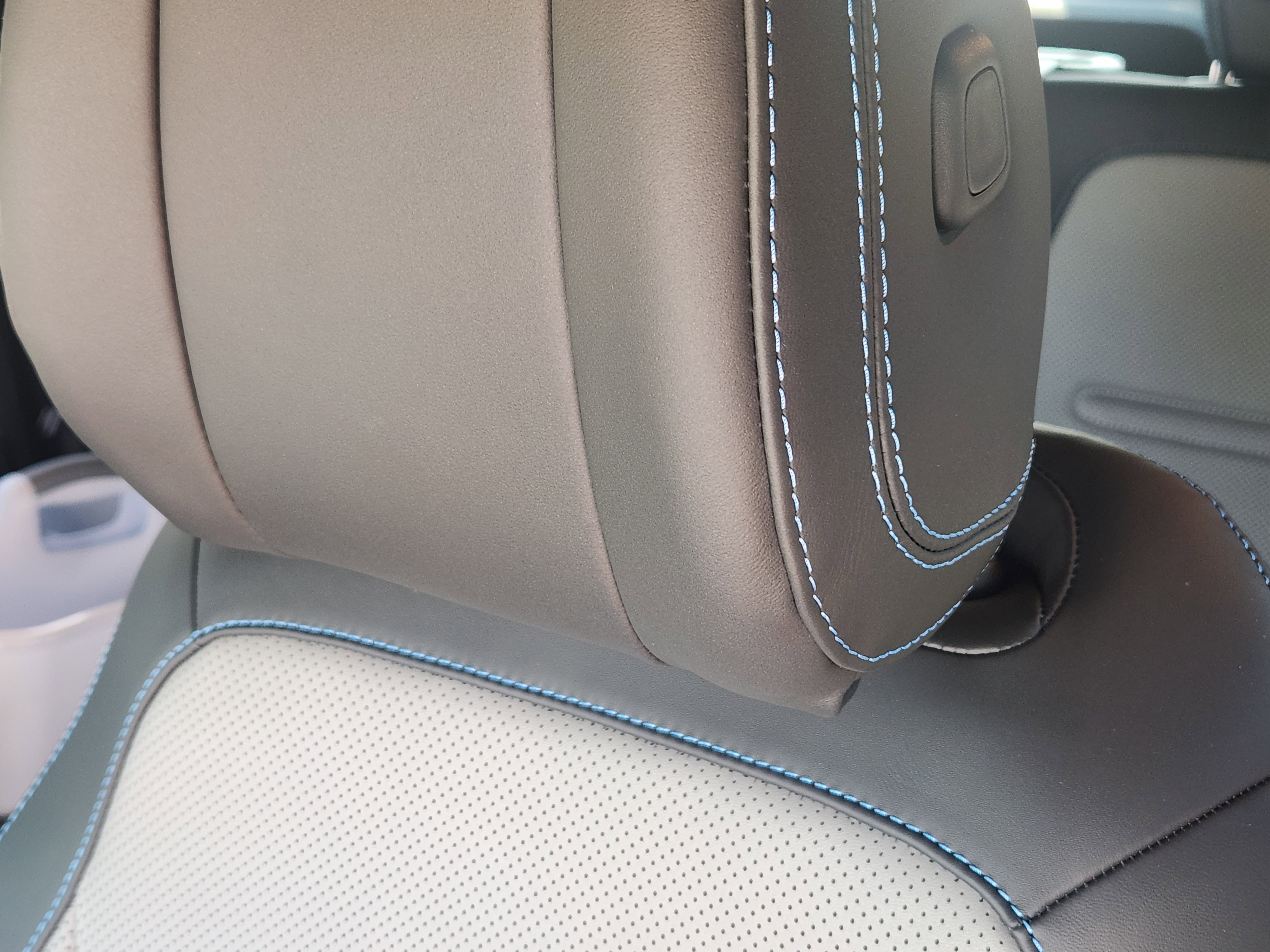 Certified 2025 Mercedes-Benz G 580 w/ EQ Technology image 14