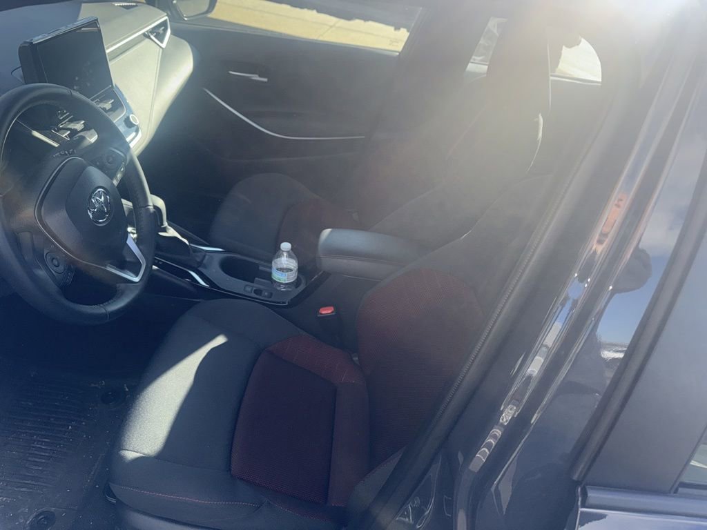 Used 2025 Toyota Corolla SE image 4