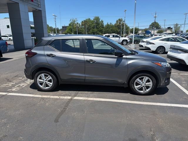 Used 2021 Nissan Kicks S FWD image 6