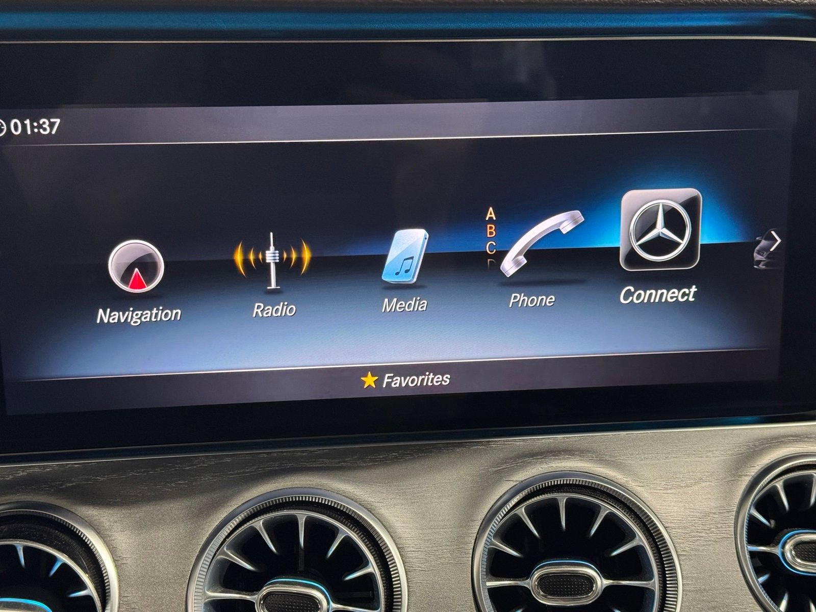 Used 2020 Mercedes-Benz CLS 450 4MATIC w/ Premium Package image 31