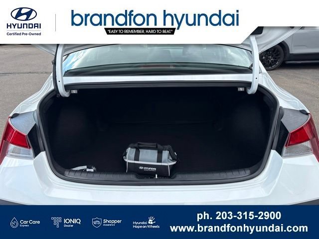 Certified 2024 Hyundai Elantra SEL FWD image 29