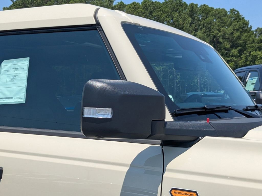 New 2025 Ford Bronco Badlands image 12