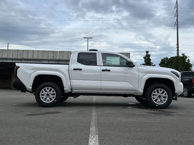 New 2024 Toyota Tacoma SR w/ SR Upgrade Package AWD/4WD image 3