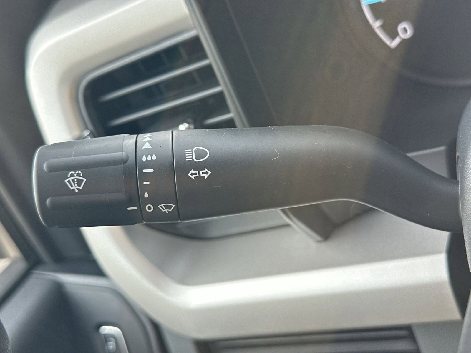 New 2026 Ford F250 XL w/ XL Chrome Package image 28